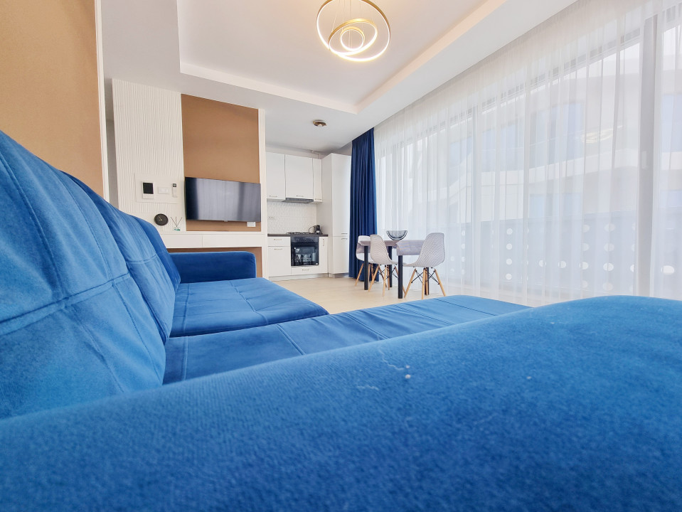 Apartament cu vedere generoas catre lac in complex LakeOn