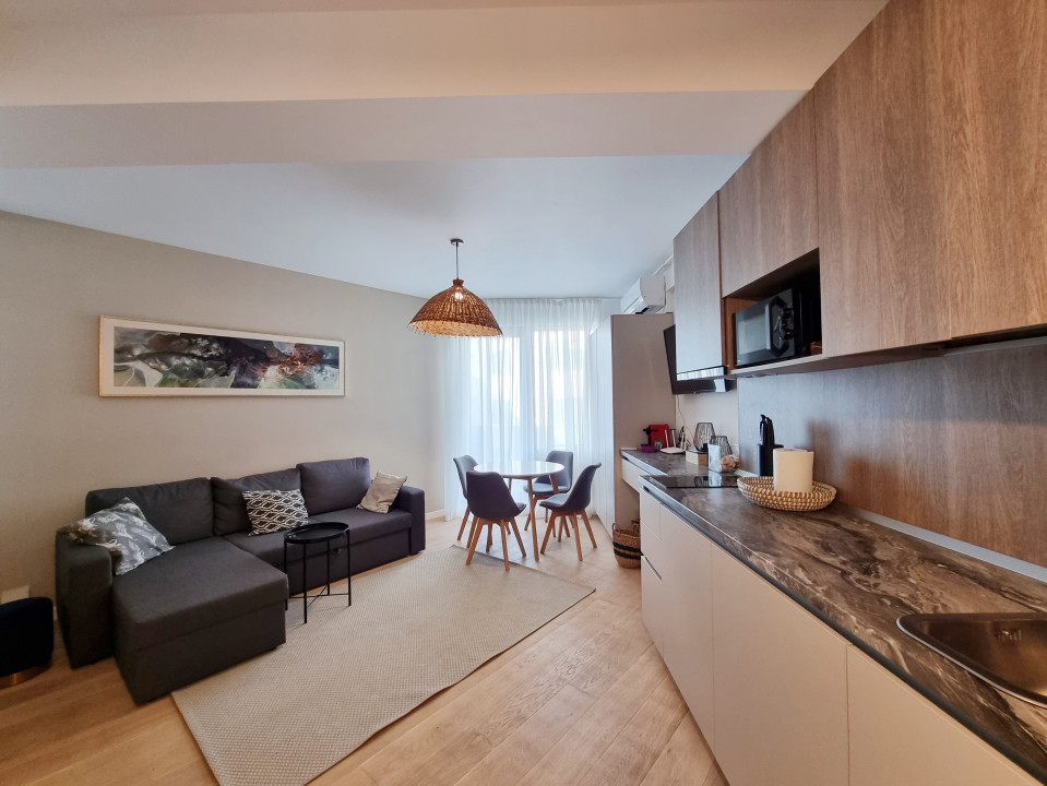 Studio cochet cu vedere la mare, langa nisip