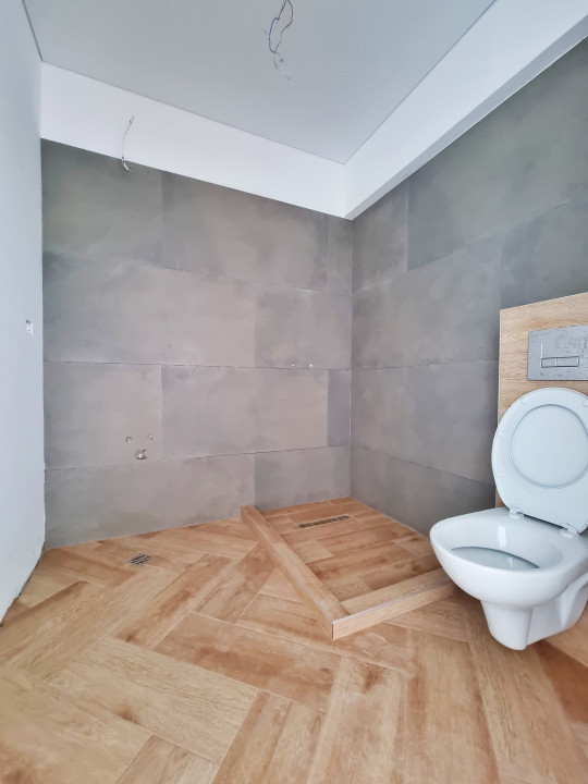 Priveliste frontala la mare, la cativa pasi de nisip