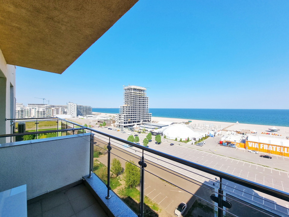 Apartament cu priveliste frontala la mare in zona Cluburilor