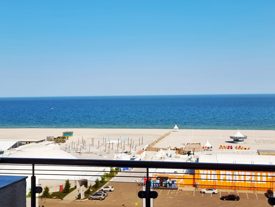 Apartament cu priveliste frontala la mare in zona Cluburilor