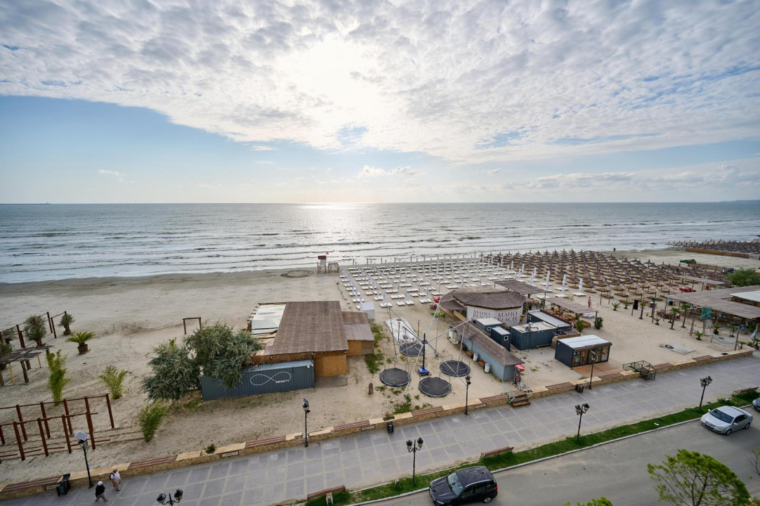 Apartamente cu vedere frontala la mare si parcare subterana in Alezzi Infinitty