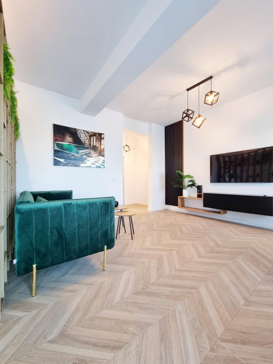 Apartament amenajat special cu parcare acoperita si priveliste catre apa