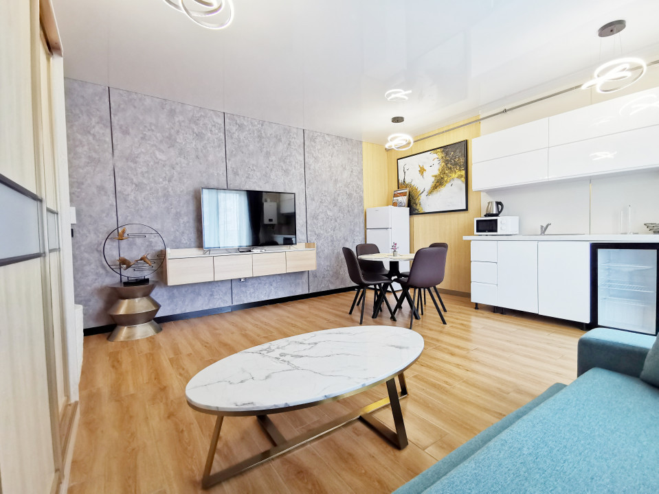 Vedere la mare in primul rand la promenada