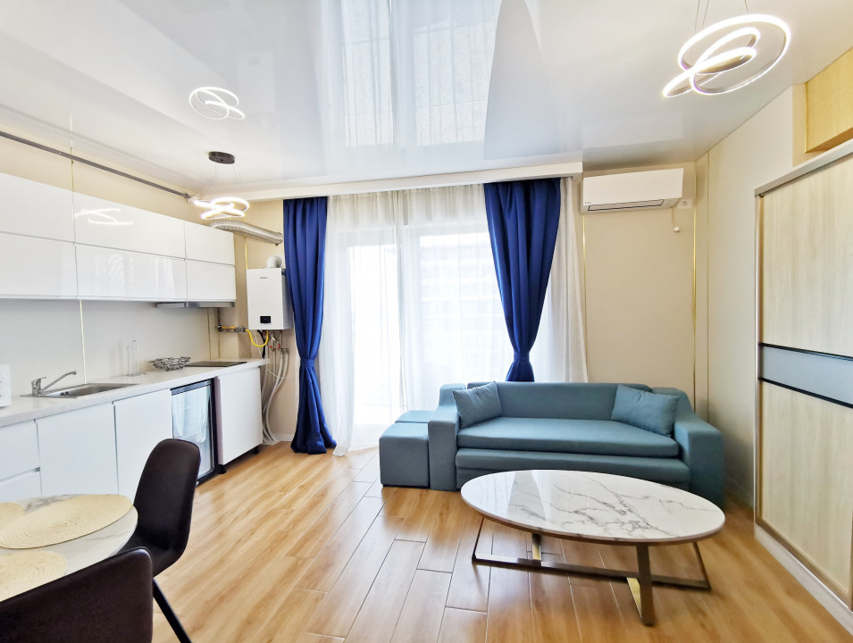 Vedere la mare in primul rand la promenada