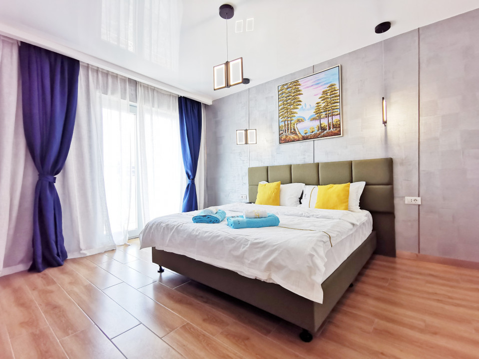 Vedere la mare in primul rand la promenada