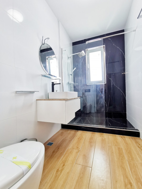 Vedere la mare in primul rand la promenada