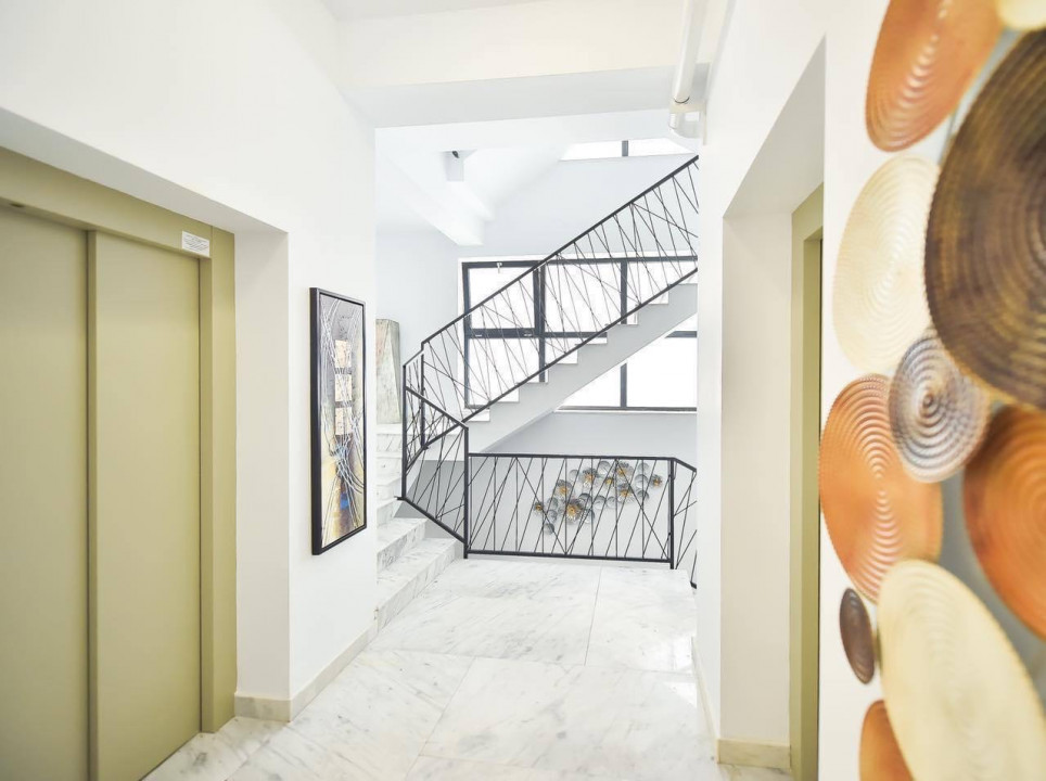 Vedere la mare in primul rand la promenada