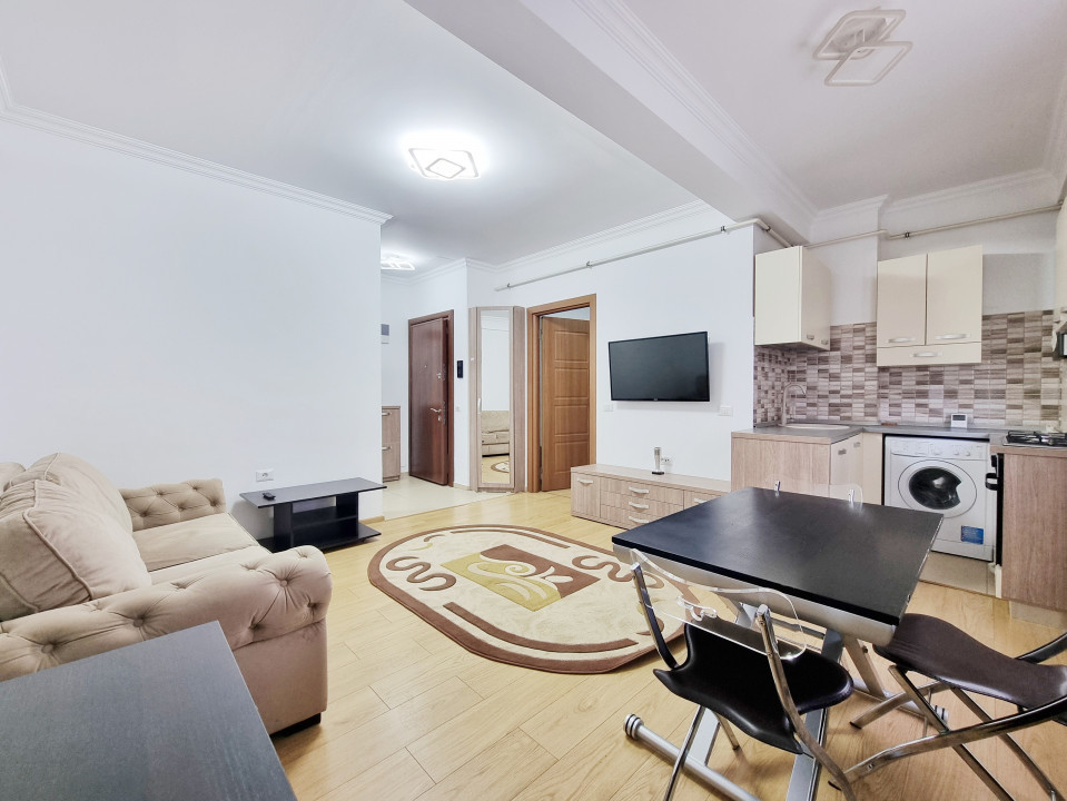 Apartament cu parcare privata si vedere catre lac in centrul statiunii