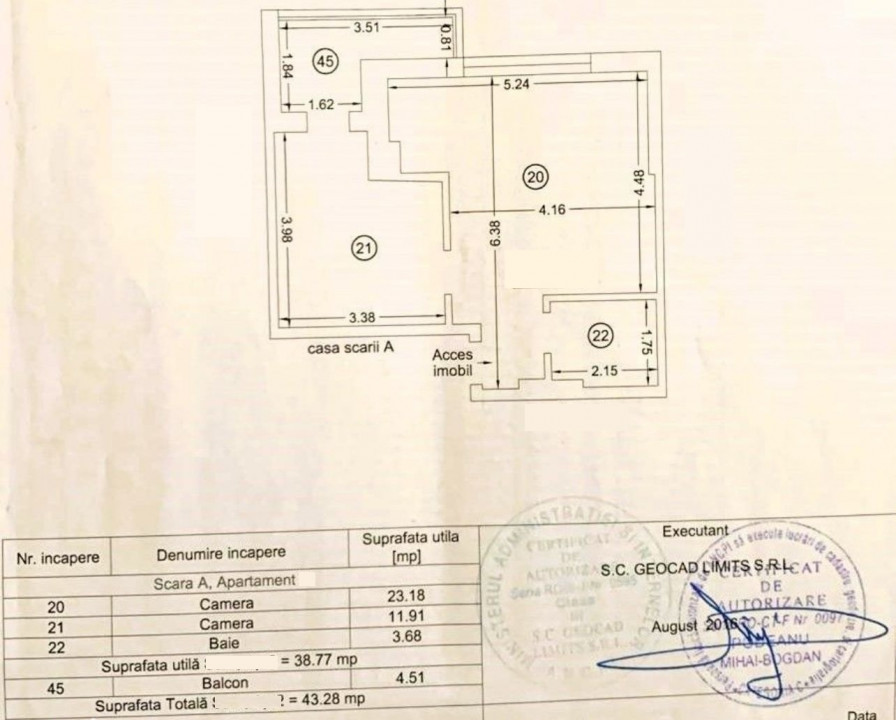 Apartament cu parcare privata si vedere catre lac in centrul statiunii