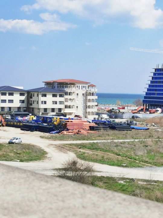 Penthouse cu terasa generoasa, aproape de plaja