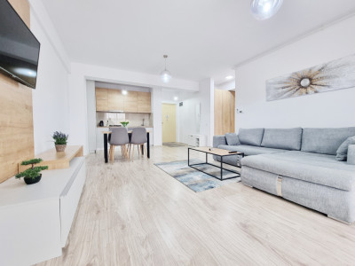 Apartamentul care vede dublu... lacul și marea.