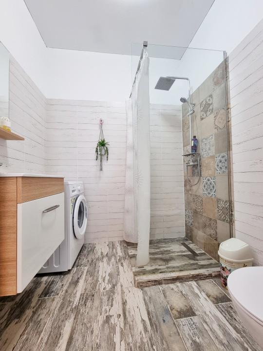 Penthouse cu terasa generoasa si parcare privata aproape de plaja