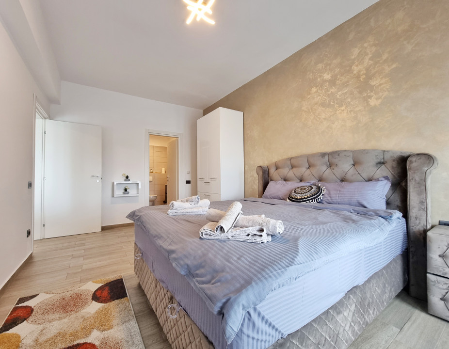 Apartament cu 2 bai si parcare privata in complex Casa del Mar