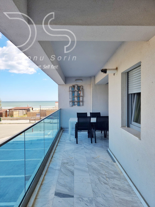 Apartament cu 2 bai si vedere la mare in primul rand la promenada