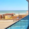 Apartament cu 2 bai si vedere la mare in primul rand la promenada
