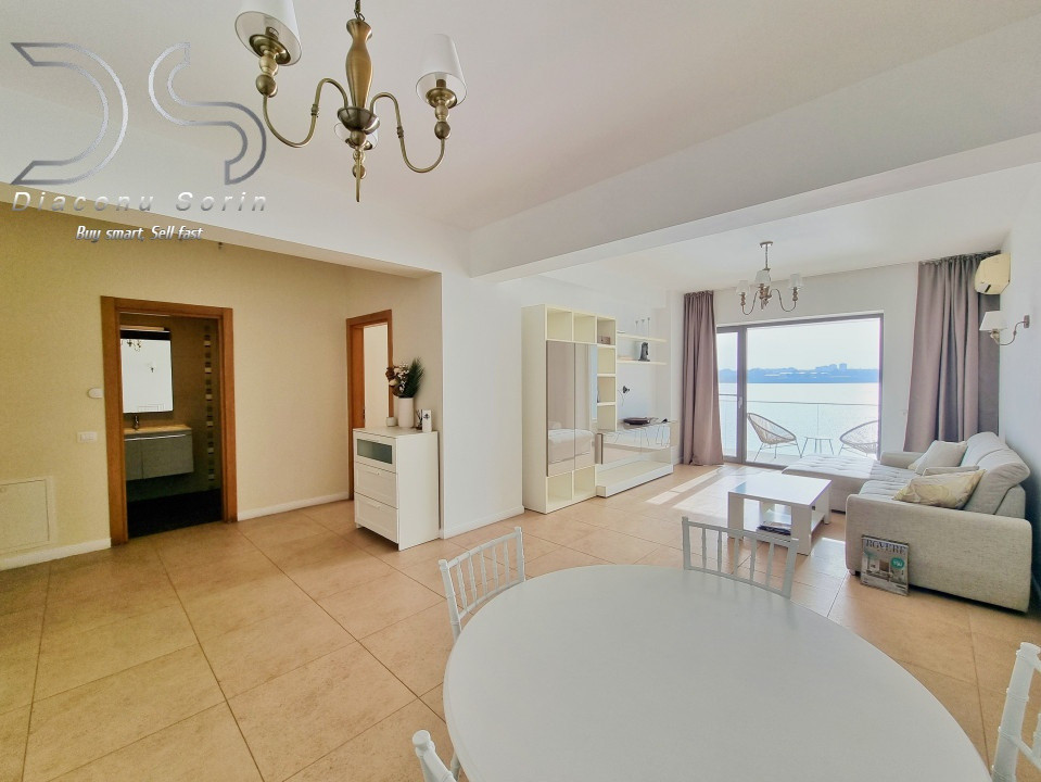 Interior minimalist, priveliste maximalista