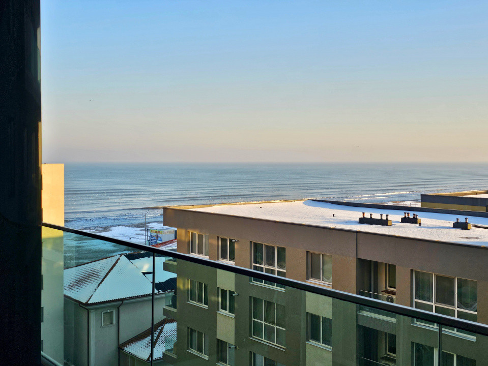 Vedere la mare in primul rand la promenada