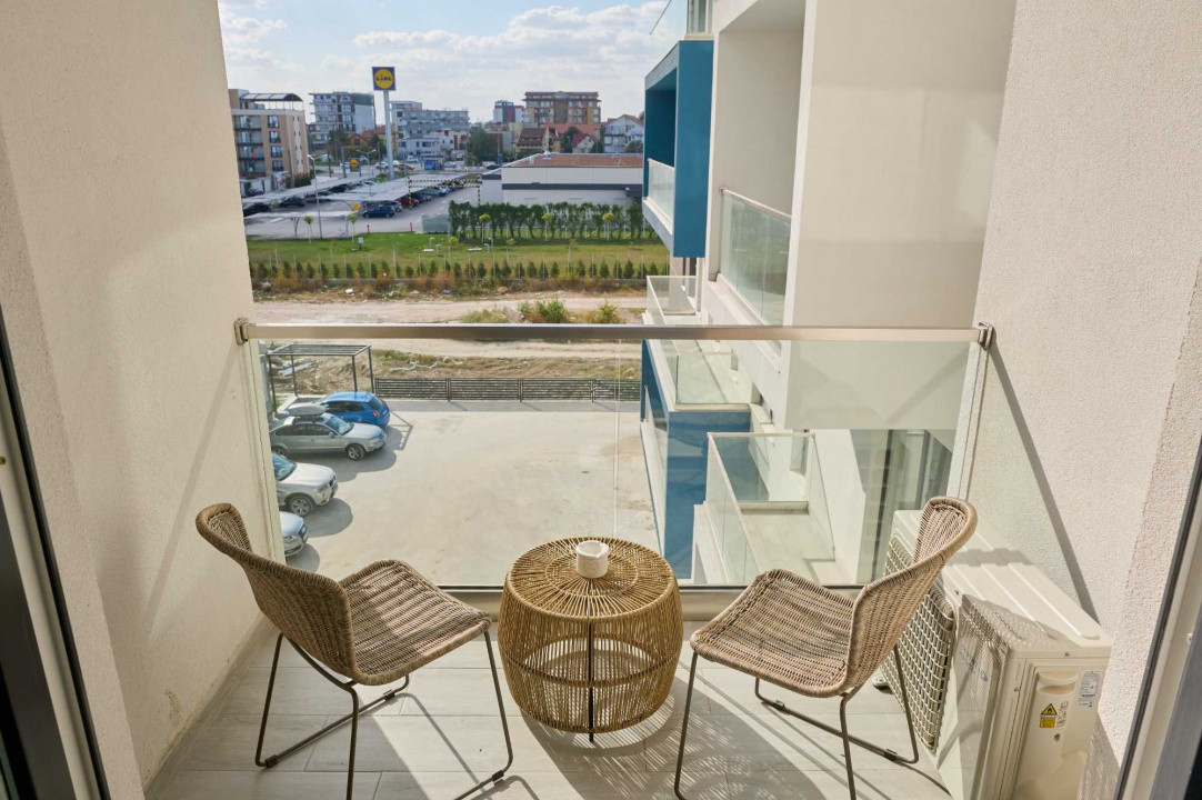 Studio modern intr-un imobil cu piscina privata