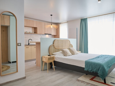 Studio modern intr-un imobil cu piscina privata