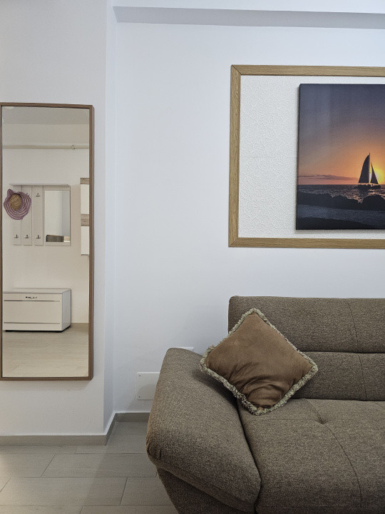 Apartament cu 2 camere la 50 m de plaja.